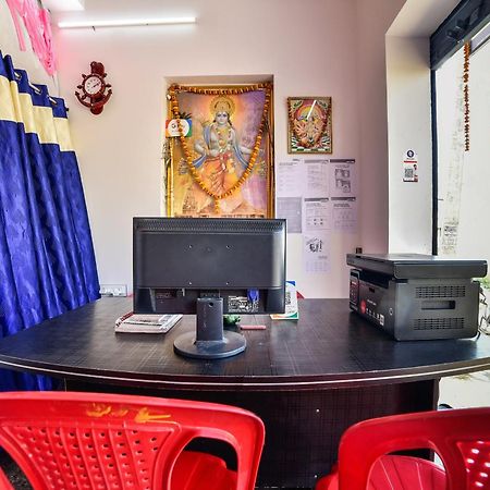 Spot On Devlok Guest House باتنا المظهر الخارجي الصورة