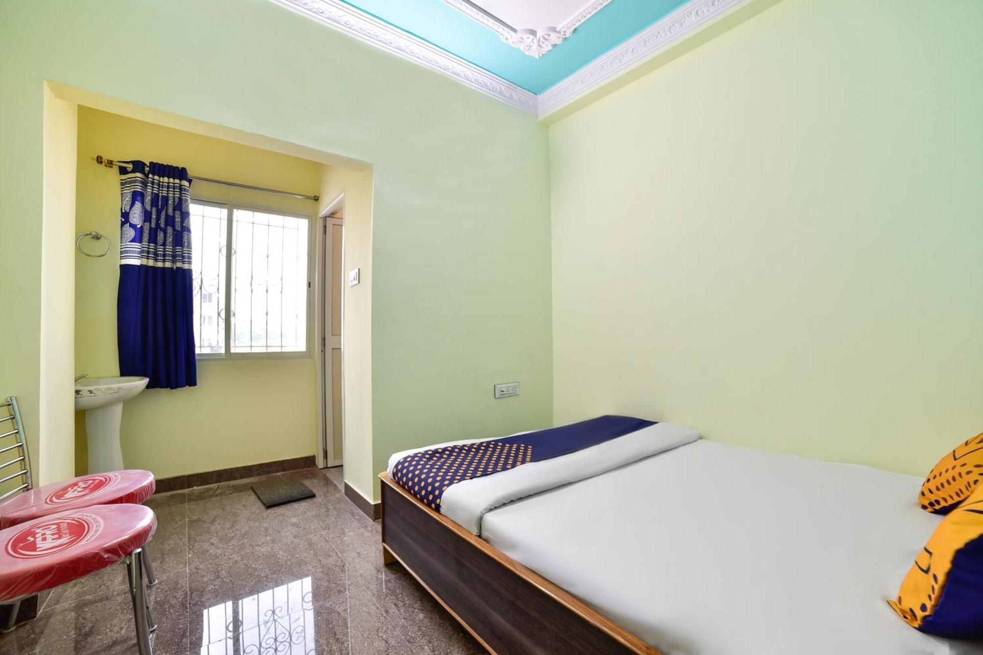 Spot On Devlok Guest House باتنا المظهر الخارجي الصورة