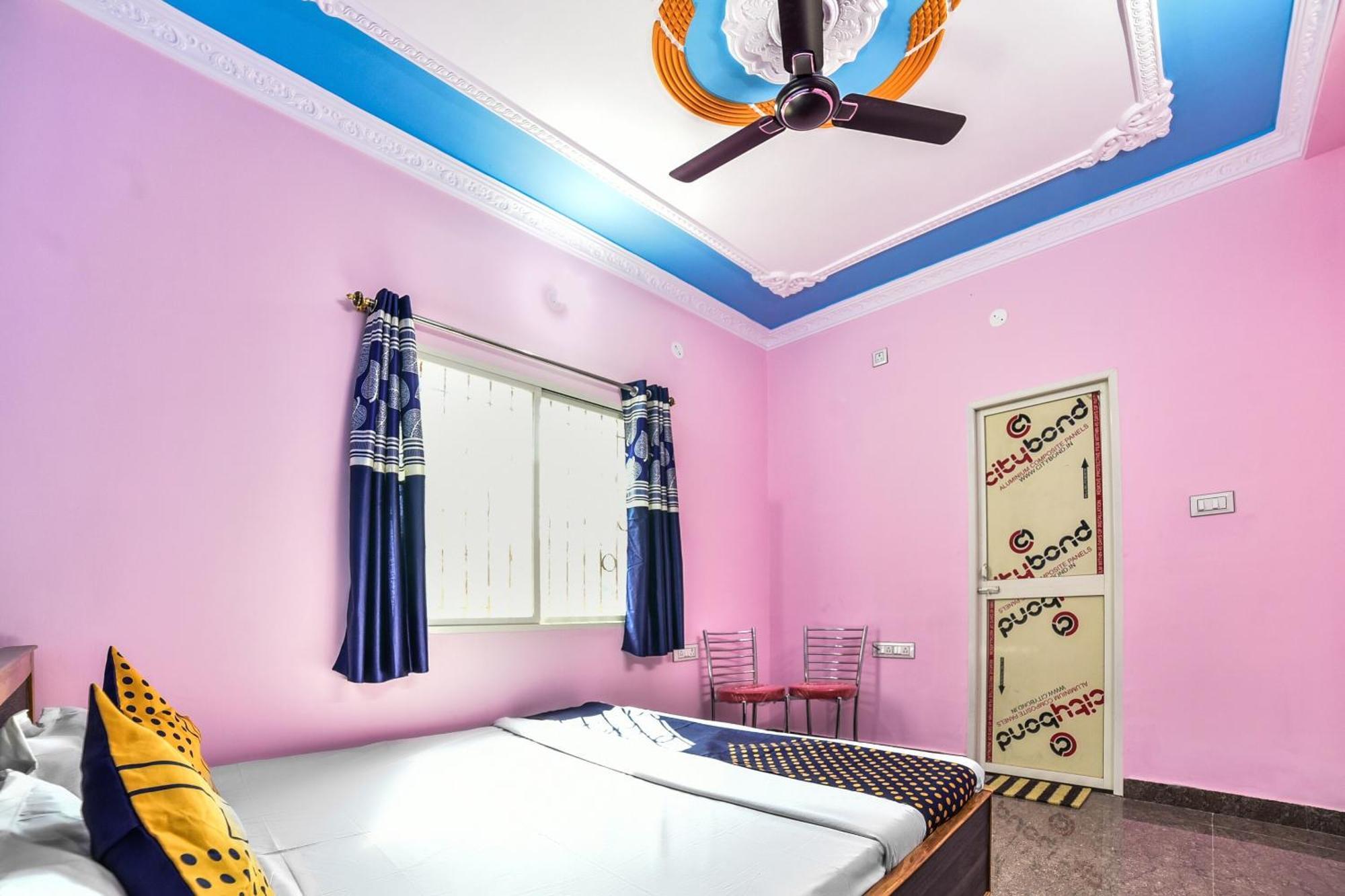 Spot On Devlok Guest House باتنا المظهر الخارجي الصورة